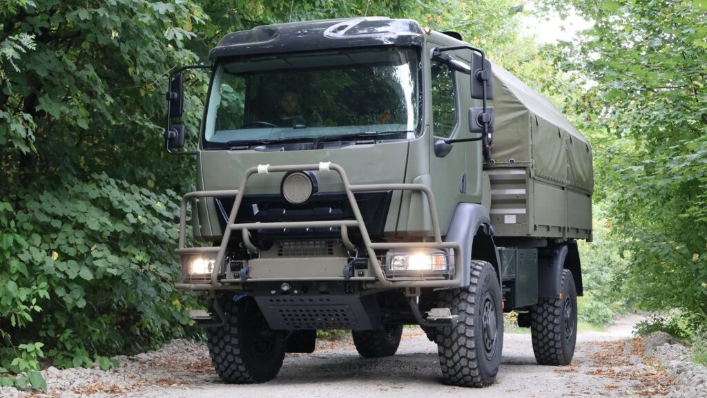 Miliardovou zakázku na vojenská vozidla Tatra T-810 M získala Tatra Defence Slovakia, dceřiná společnost Czechoslovak Group. Zdroj: CSG Defence Systems, se souhlasem