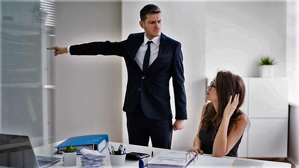 Jednodušší vyhazovy úředníků se mohou nové Babišově vládě brutálně vymstít. Ilustrační foto: Depositphotos.com