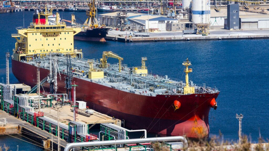 I když se konflikt na Blízkém východě formálně uklidní, ceny pohonných hmot a energií se vůbec nemusí vrátit na původní úrovně. Naopak. Ilustrační foto: Depositphotos.com