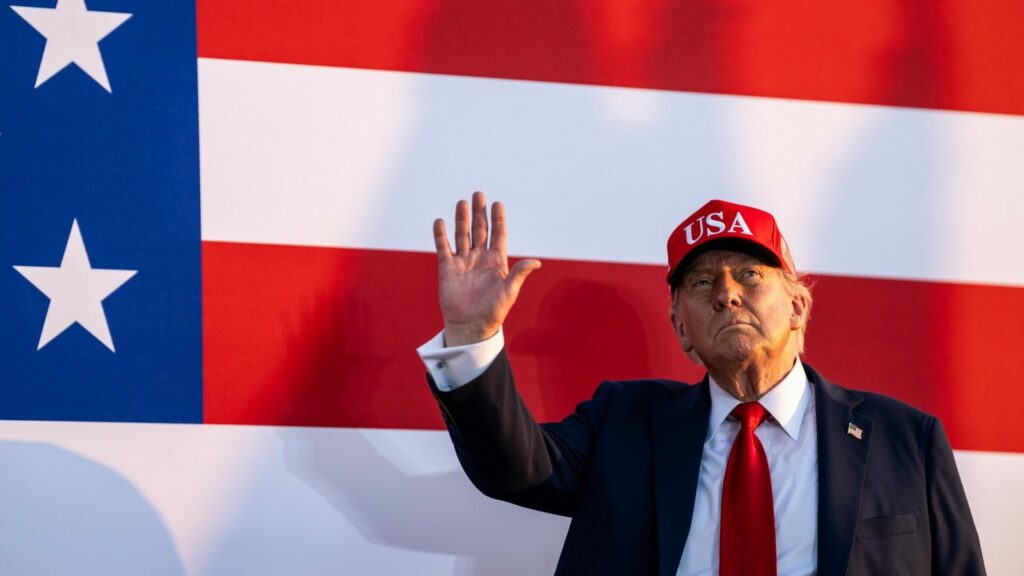 Trump zřejmě rozsáhle manipuluje světovou veřejnost, aby zabránil růstu cen ropy či letenek nebo pádu akciových burz. Ilustrační foto: flickr.com/whitehouse, se souhlasem