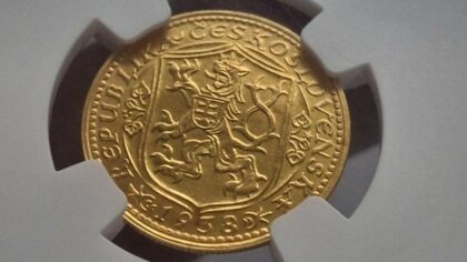 V perfektním stavu se svatováclavského dukátu z roku 1938 dochovalo jen několik kusů. Foto: Aukro, se souhlasem