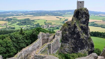 Nová silnice by měla vést v blízkosti ikonické zříceniny hradu Trosky. Ilustrační foto: Pixabay.com