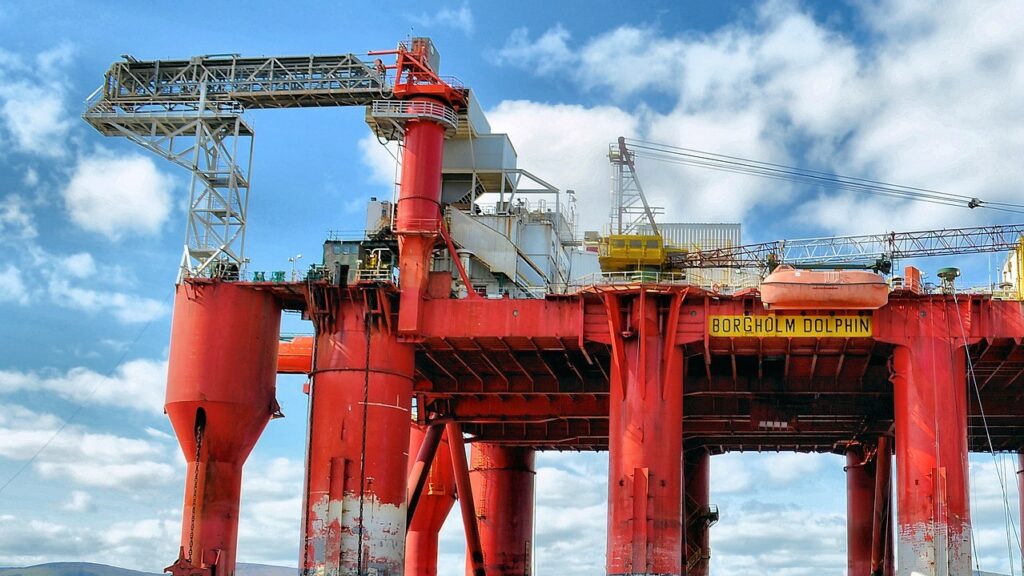 Severomořská ropa Brent v pondělí prožila mimořádně turbulentní obchodování. Ilustrační foto: Pixabay.com