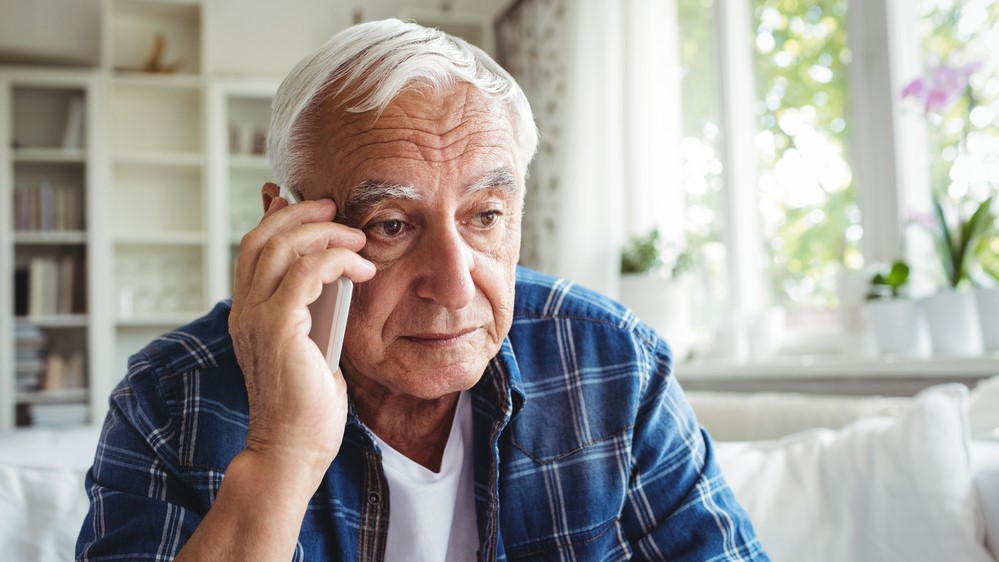 Jedním z nejčastějších podvodných scénářů poslední doby jsou podvodné telefonáty. Ilustrační foto: Depositphotos.com
