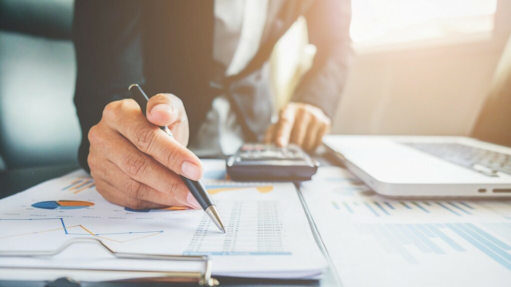 finance, přeplatek a nedoplatek daně, finanční gramotnost,