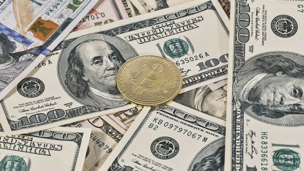 Bitcoinu se stále nedaří přesvědčivě prolomit rezistenční úroveň 74 000 dolarů. Ilustrační foto: Pixabay.com